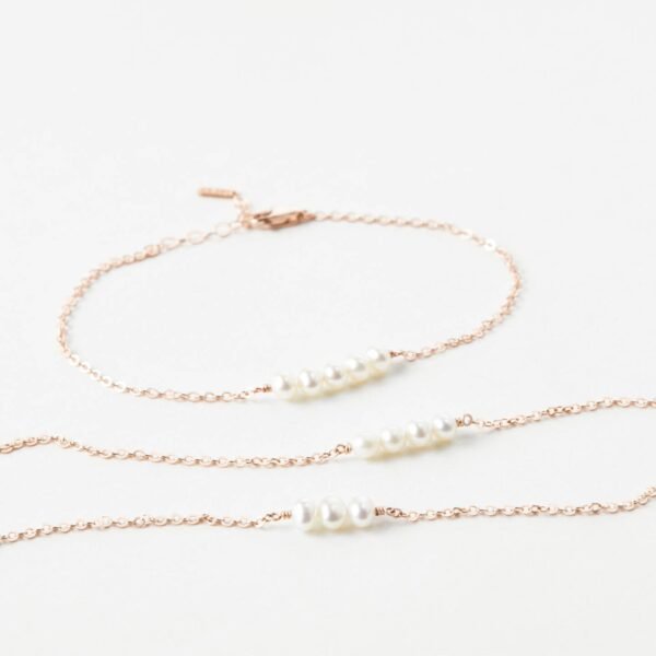 Pearl Chain Set